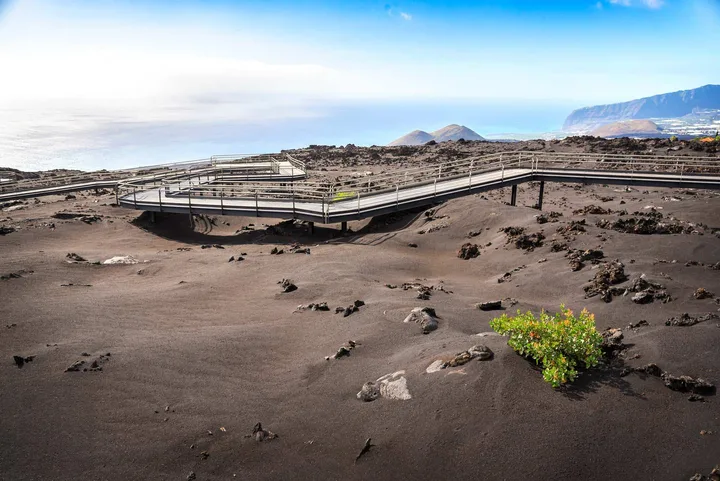 Тур в лавова тръба La Palma