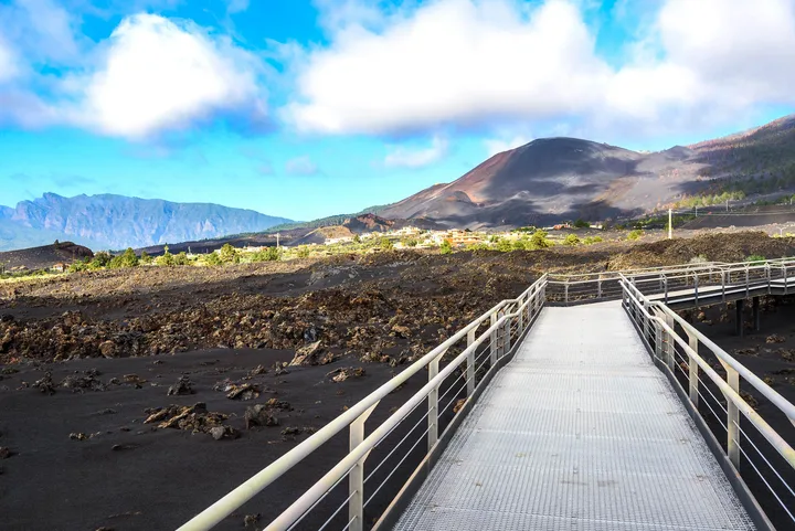 Тур в лавова тръба La Palma